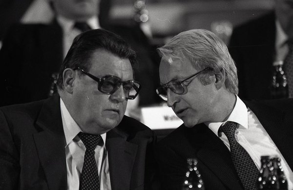 Parteivorsitzender Franz Josef Strauß mit dem CSU-Generalsekretär Edmund Stoiber 1979